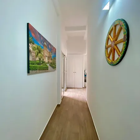 ゲストハウス Sicilia Bedda Room's パレルモ